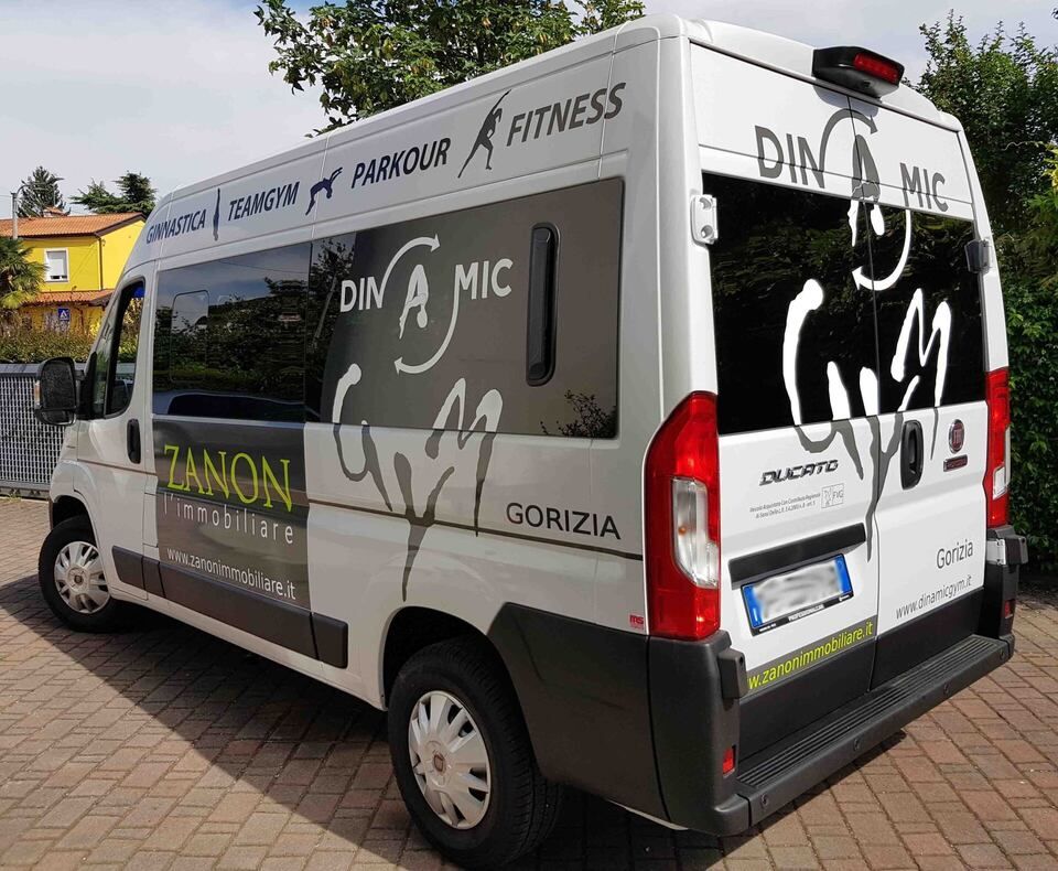decorazione automezzi a Gorizia