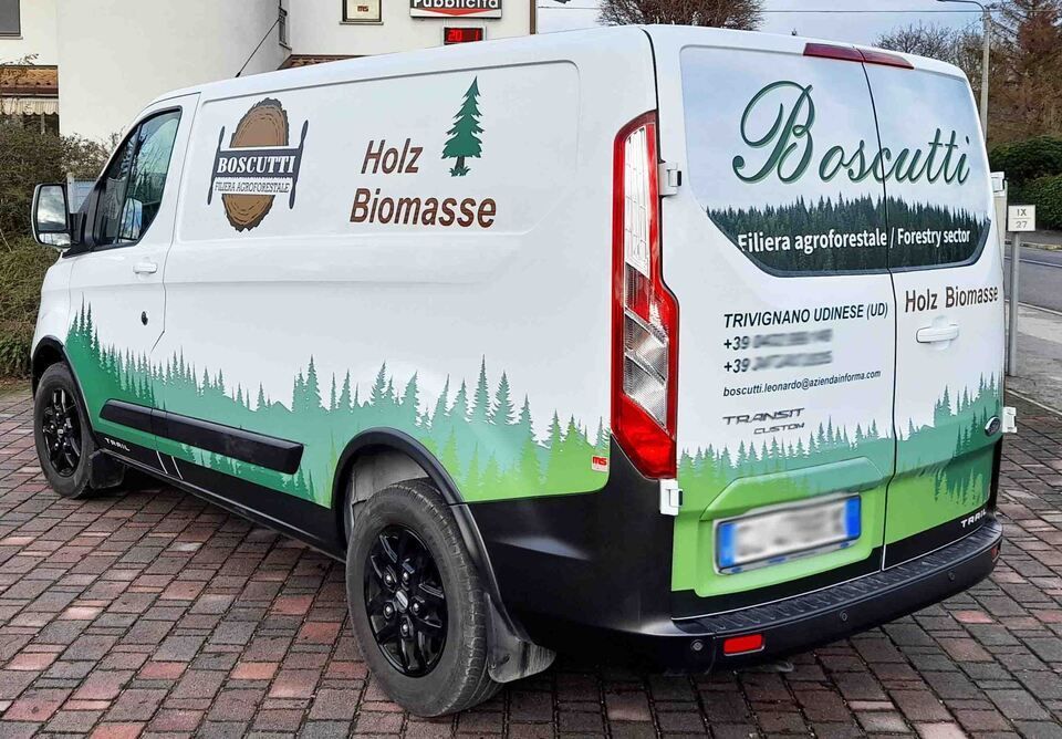 progettazione di decorazione di automezzi a Gorizia per furgoni