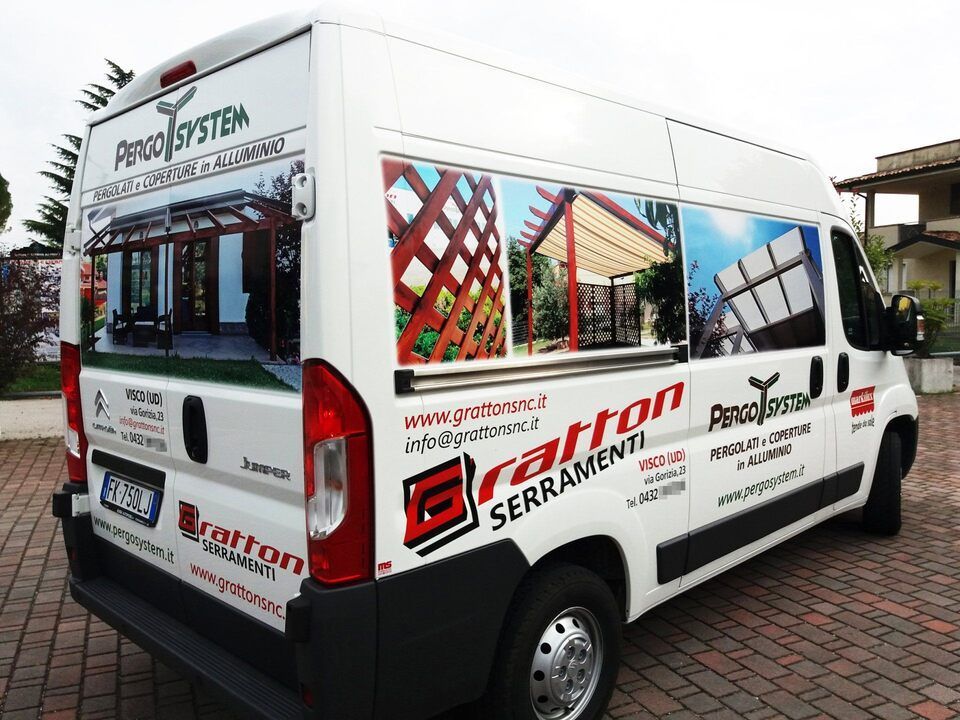 decorazione di automezzi a Gorizia per campagne pubblicitarie