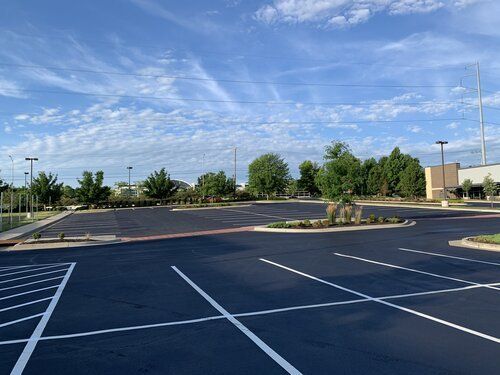 Platinum Paving Kansas City large asphalt paving project in Kansas City