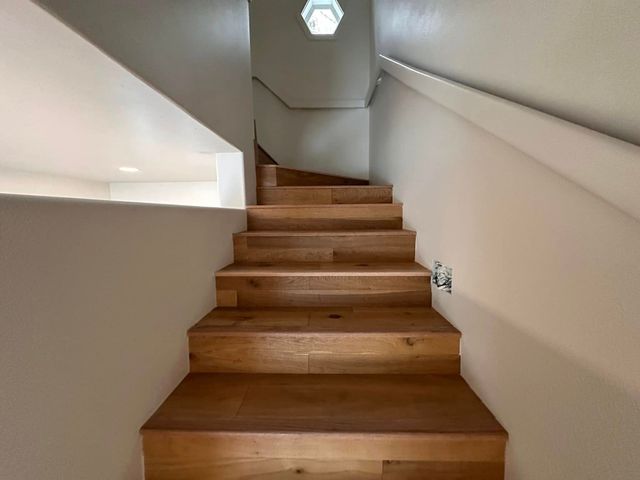 Custom kitchen range hood detail