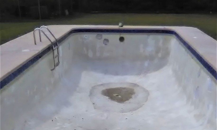 JV Pool Before — Gainesville, FL — Florida Leisure Pool & Spa