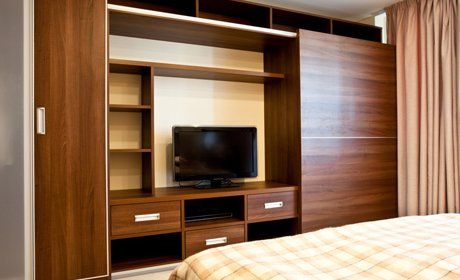 wall mounted frame