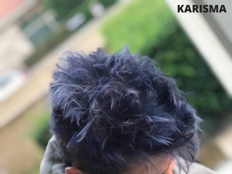 capelli blu