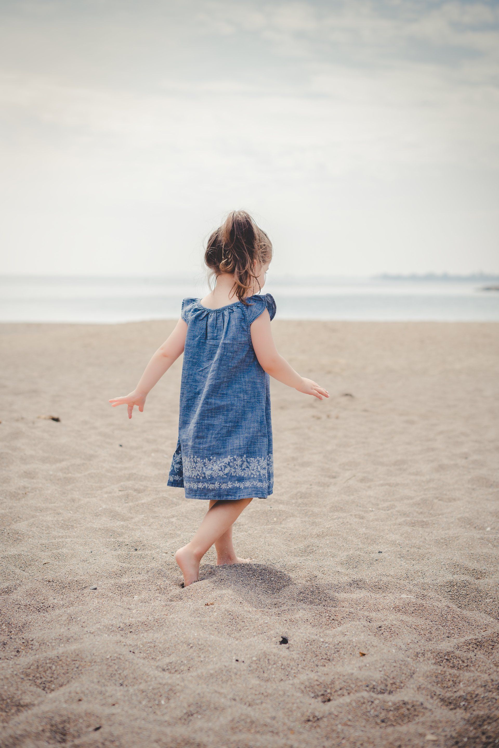 Young girl on beach |  Child photography | Stacey Naglie Toronto
