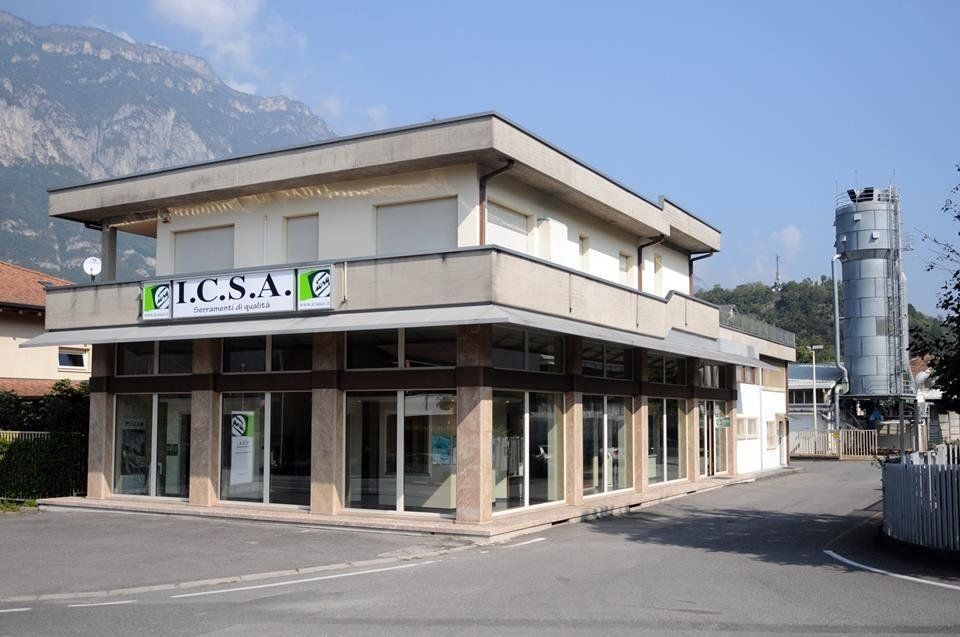 Ingresso della ditta di serramenti