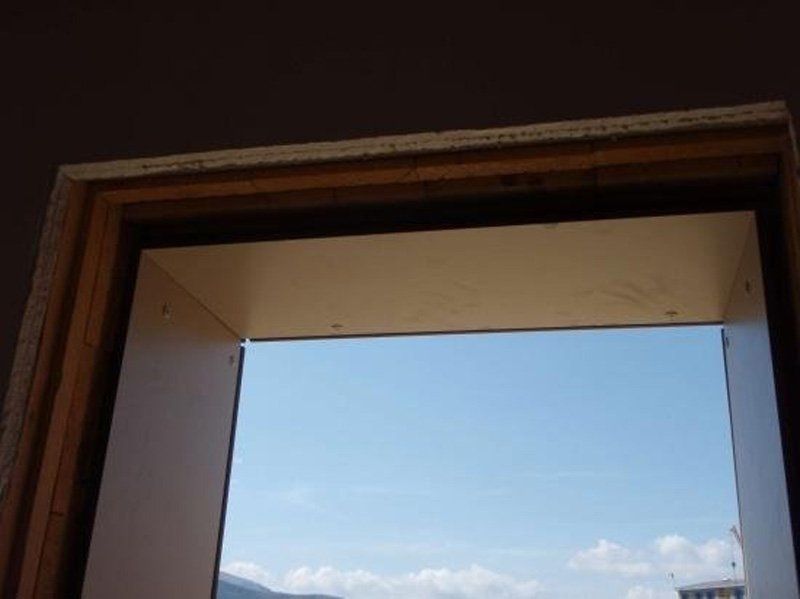 Manutenzione di infissi