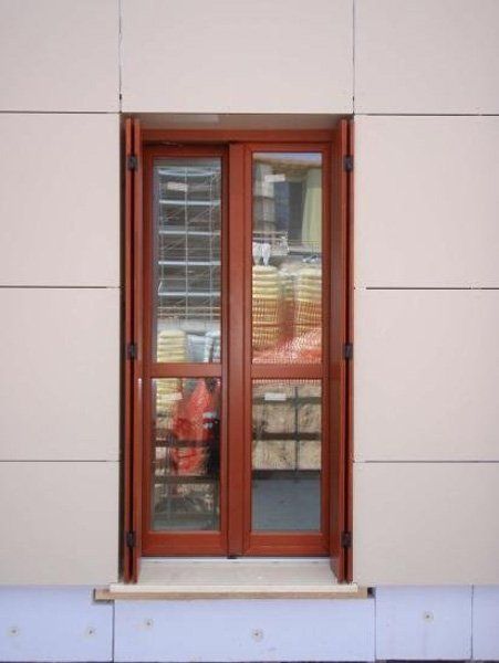 Porta di ingresso in vetro e legno massello