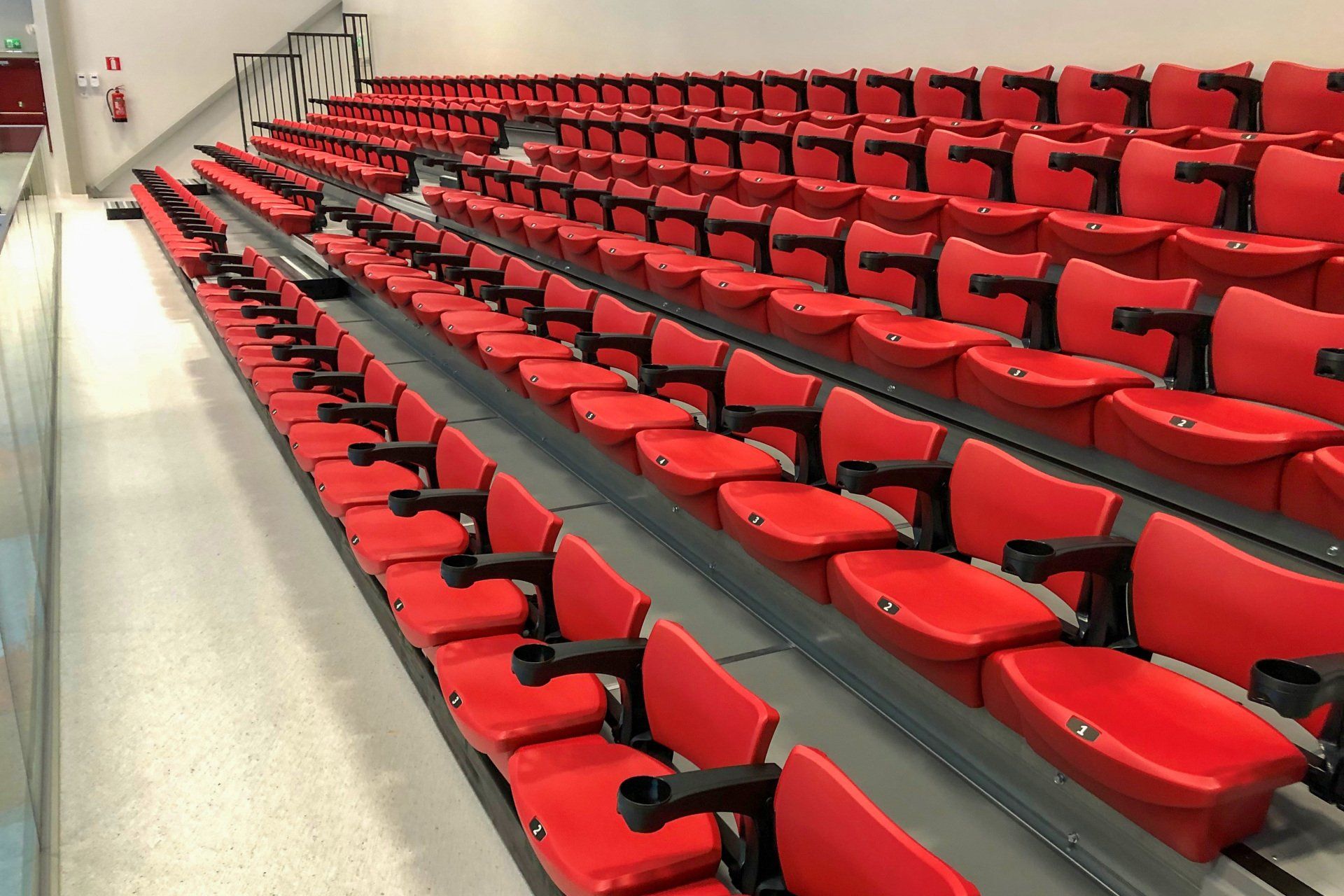 Interkal EXCEL Seat Modules with ComfoBack Backrests and POLARIS multi-purpose seats at the Riihimaki Sports Hall in Iceland.