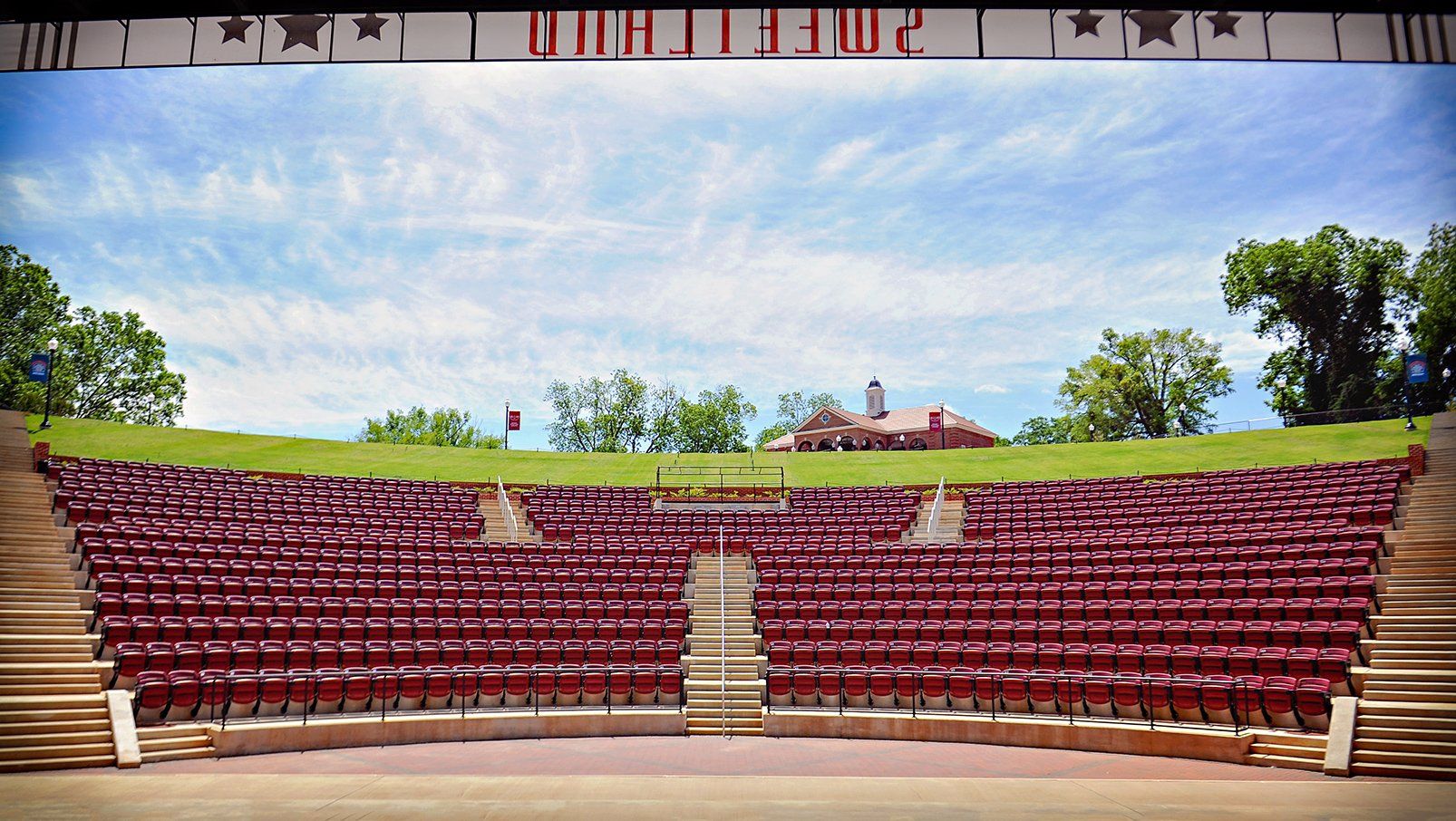 Interkal | AURA Slat Seating at Sweetland Amphitheatre