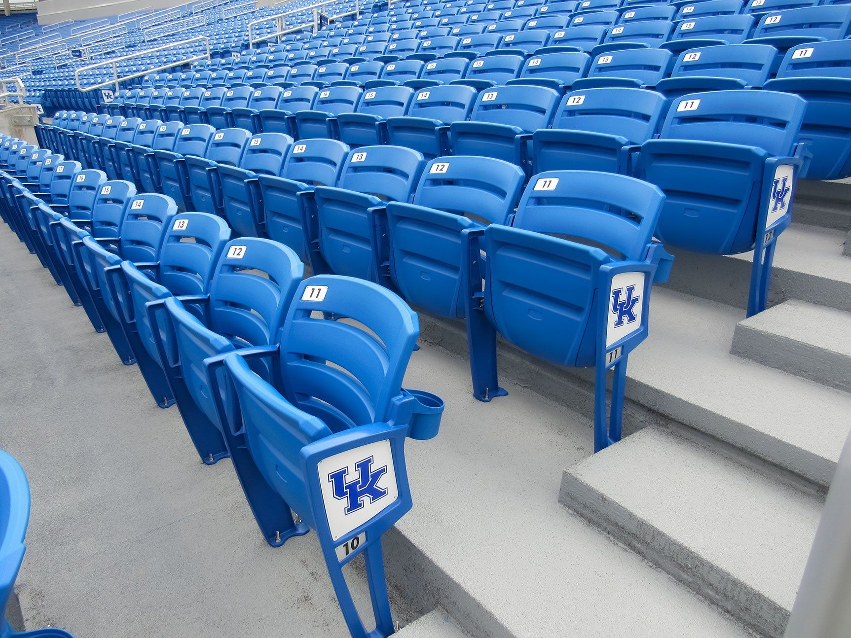 Interkal | AURA Slat Stadium Seating at UK Stadium