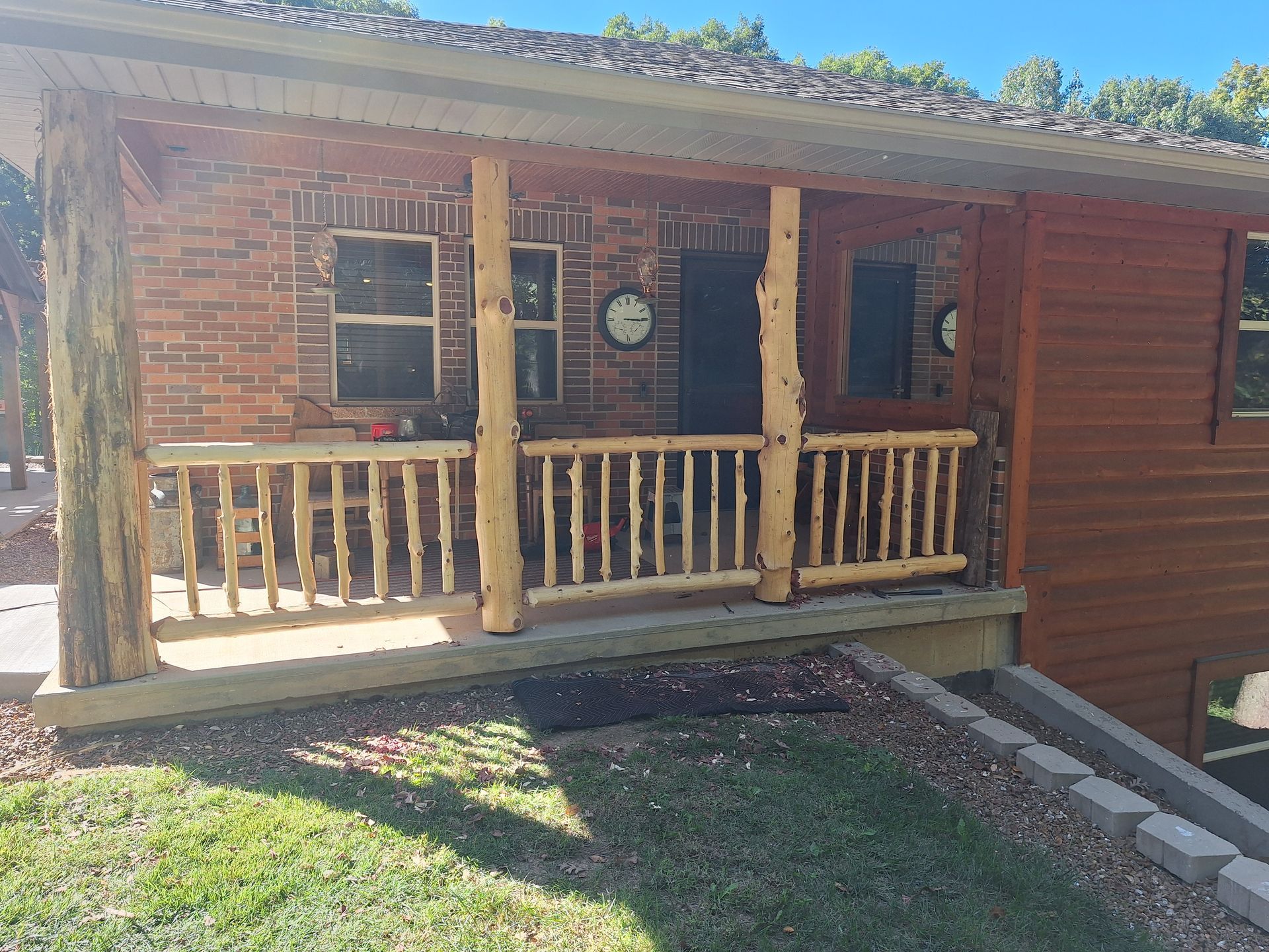 porch railing made of cedar