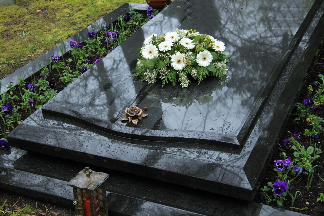 Servizi funebri e cimiteriali