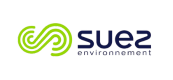Le logo suez environnement est un logo vert et noir sur fond blanc.