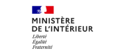 Le logo du ministère de l'intérieur comporte un drapeau.