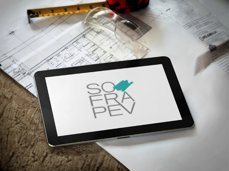 Une tablette avec le mot ainsi dessus