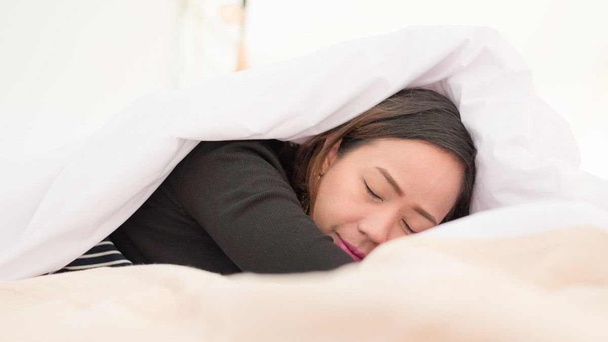 Ini Manfaat Tidur Tanpa Bantal, Bisa Dicoba!