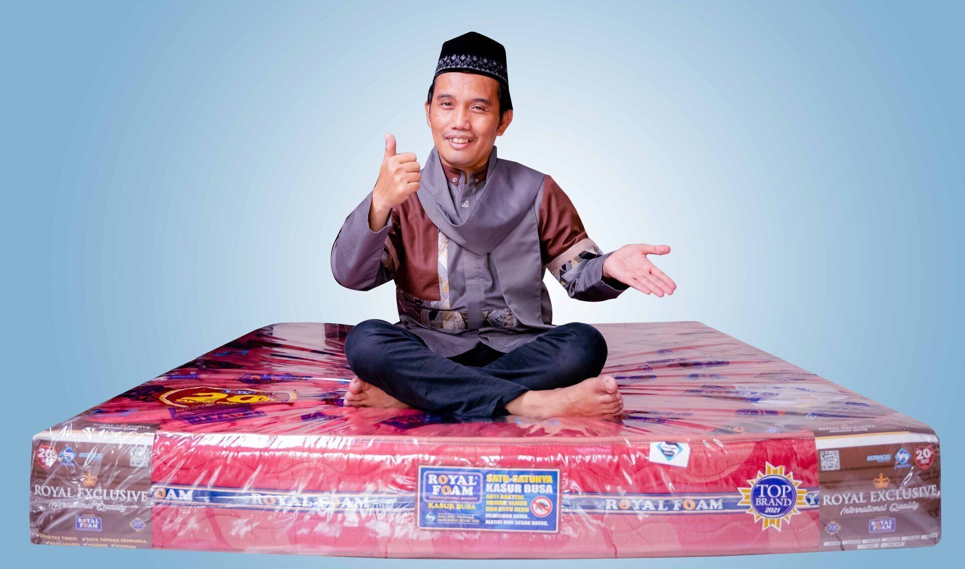 Ustaz Maulana mengapresiasi sertifikat halal MUI Royal Foam