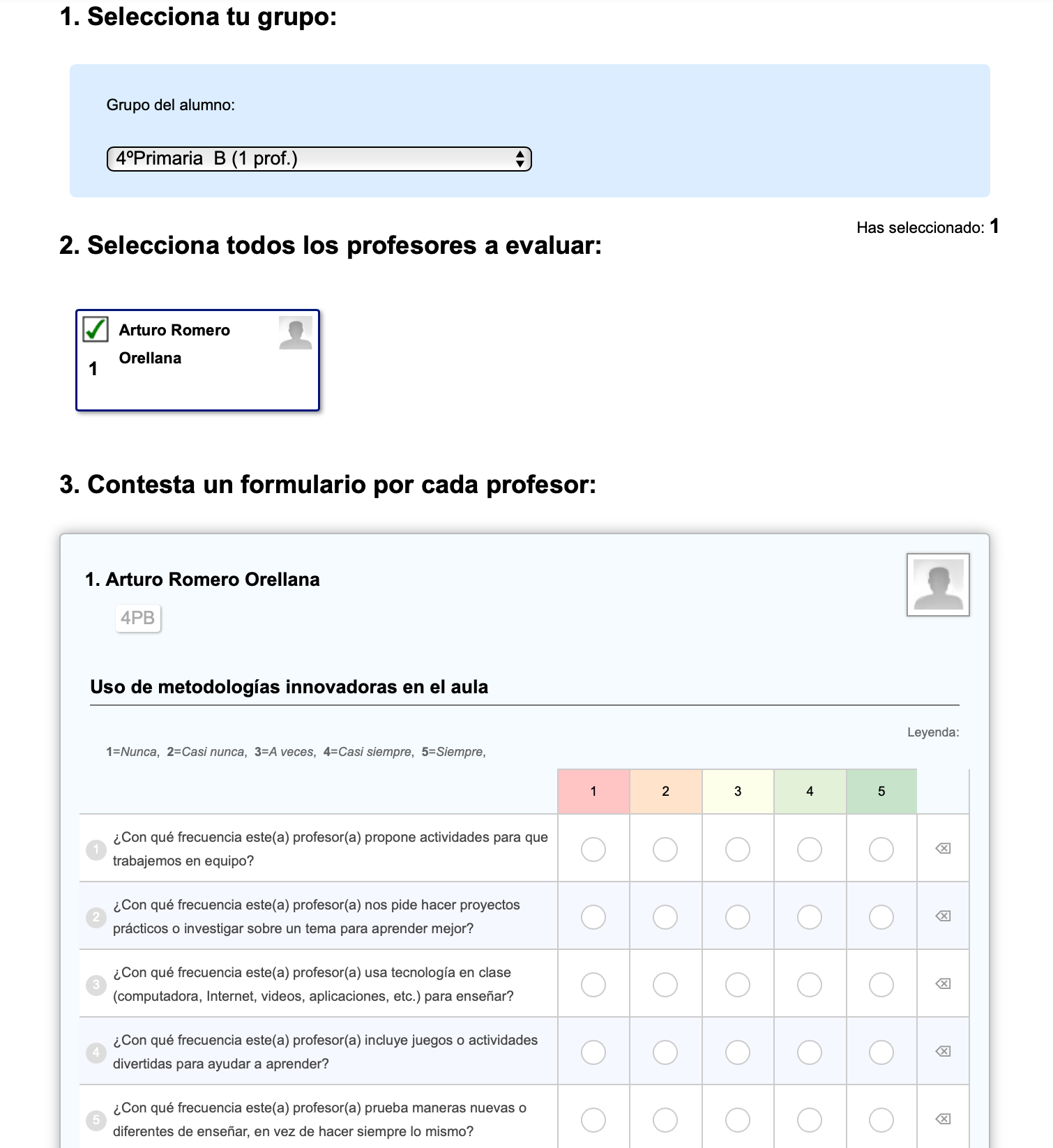 Encuesta con filas y columnas, selección de opciones. Celdas resaltadas en verde y amarillo, opciones.