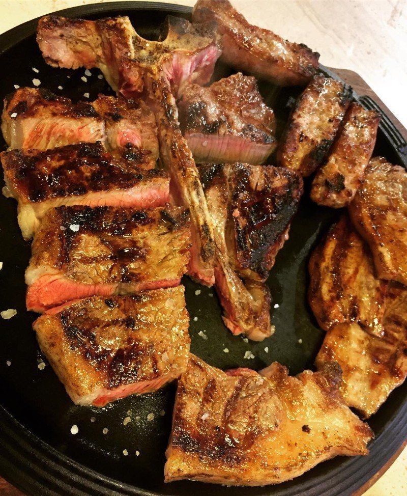 Bistecche e tagliata di carne