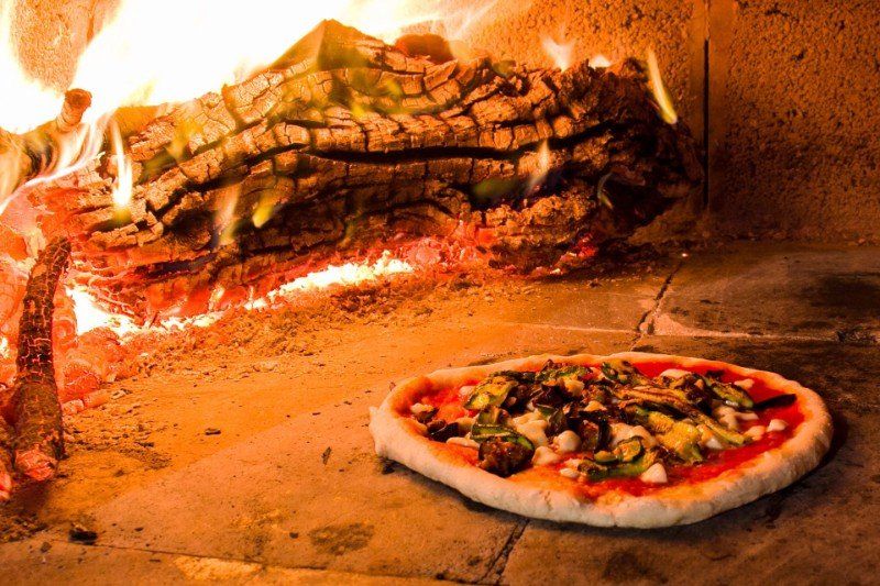 Forno a legna di una pizzeria