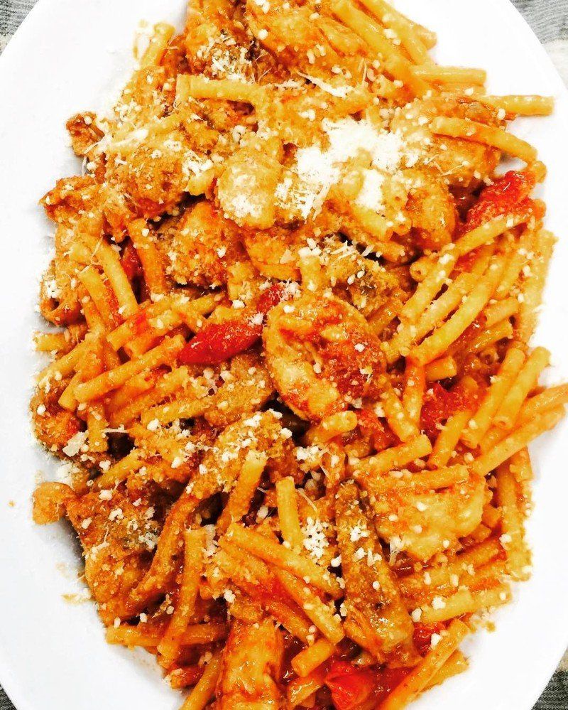 Pasta al sugo di pomodoro fresco