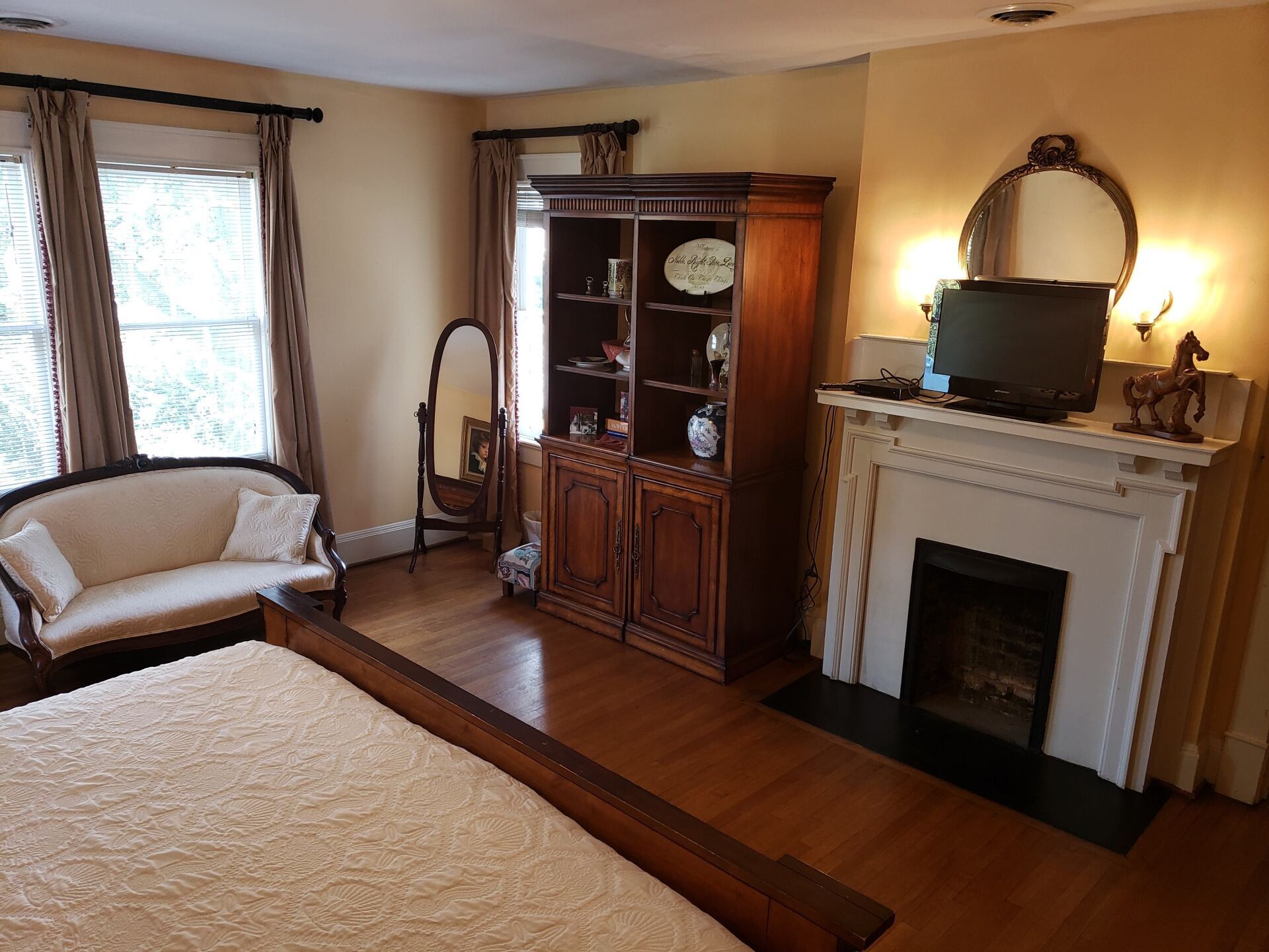 Photos of bed and breakfast room, event, and photo shoot options