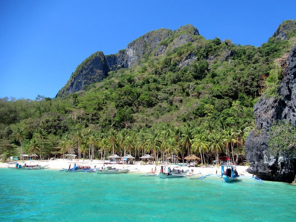 Seven Commandos' pristine beach in Palawan