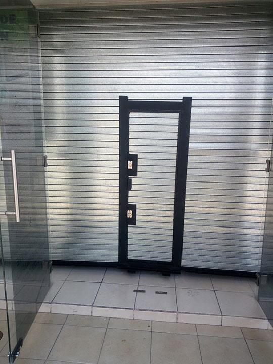 CORTINAS DE ACERO ALEX Y PUERTAS AUTOMÁTICAS