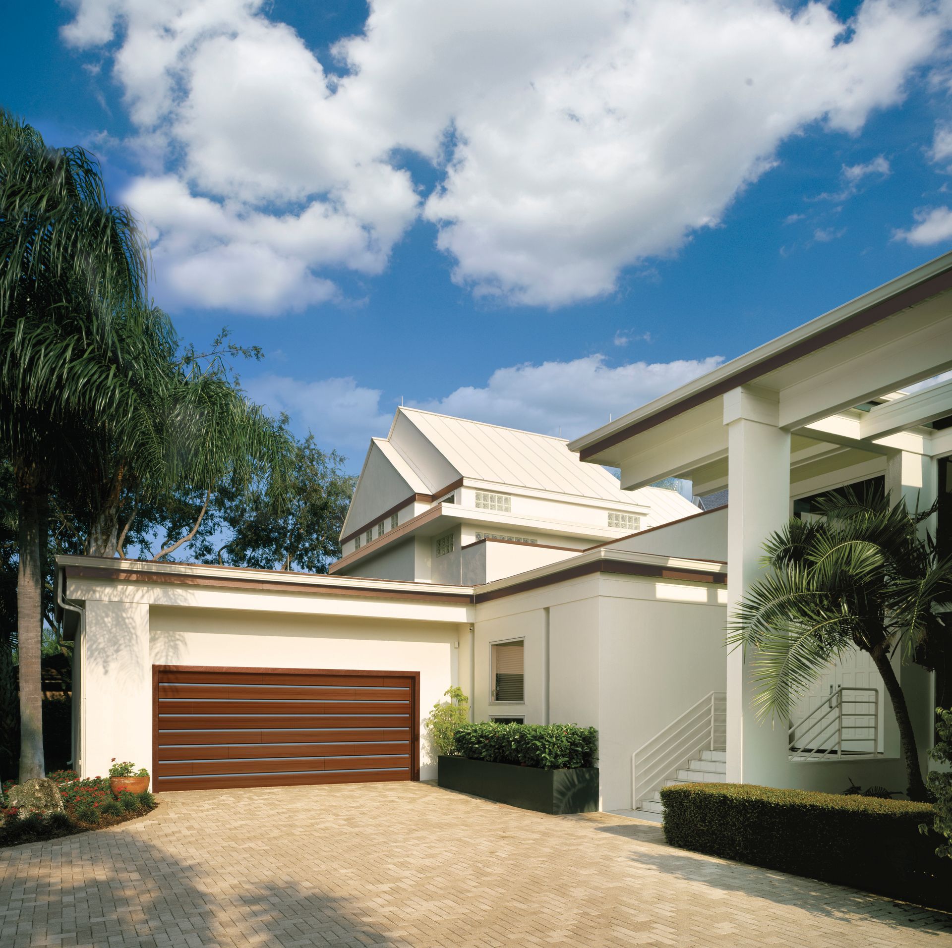 Clopay - Reserve Wood Modern Gallery