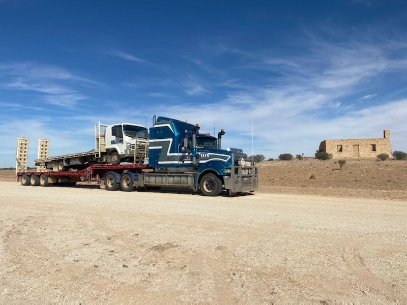 Semi Truck Trailer — Freight Company in Mount Isa, QLD