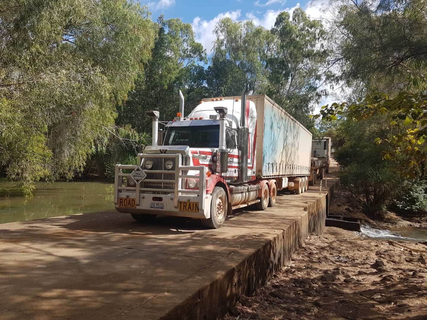 Commercial Cargo — Freight Company in Barkly Tableland, QLD