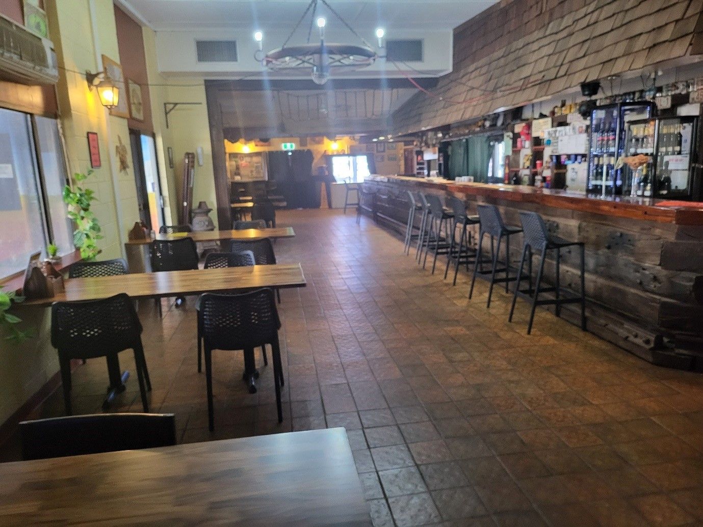 Ti-Tree Roadhouse Bar and seating