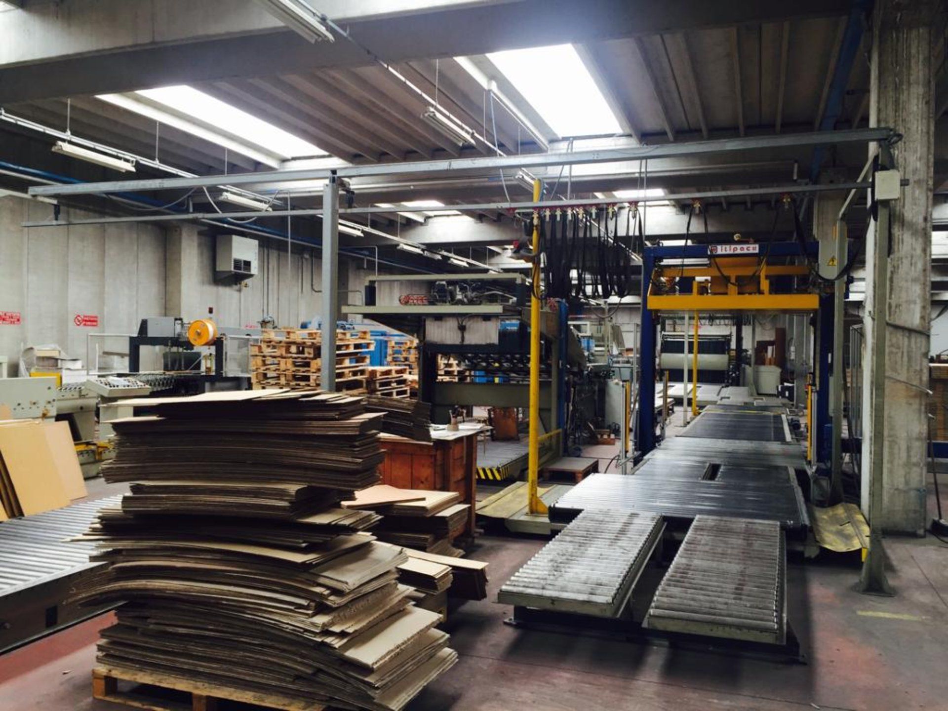 laboratorio per la realizzazione di scatole