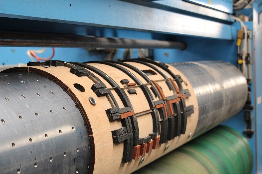 fustellatura e incollaggio della scatola