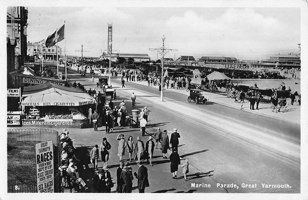 Postcards & Cigarette Cards 17