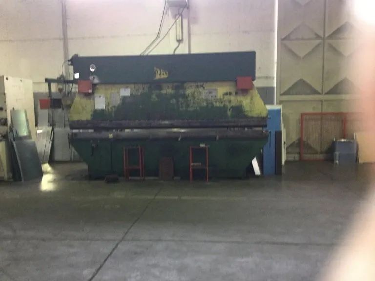 realizzazione cancelli e serramenti