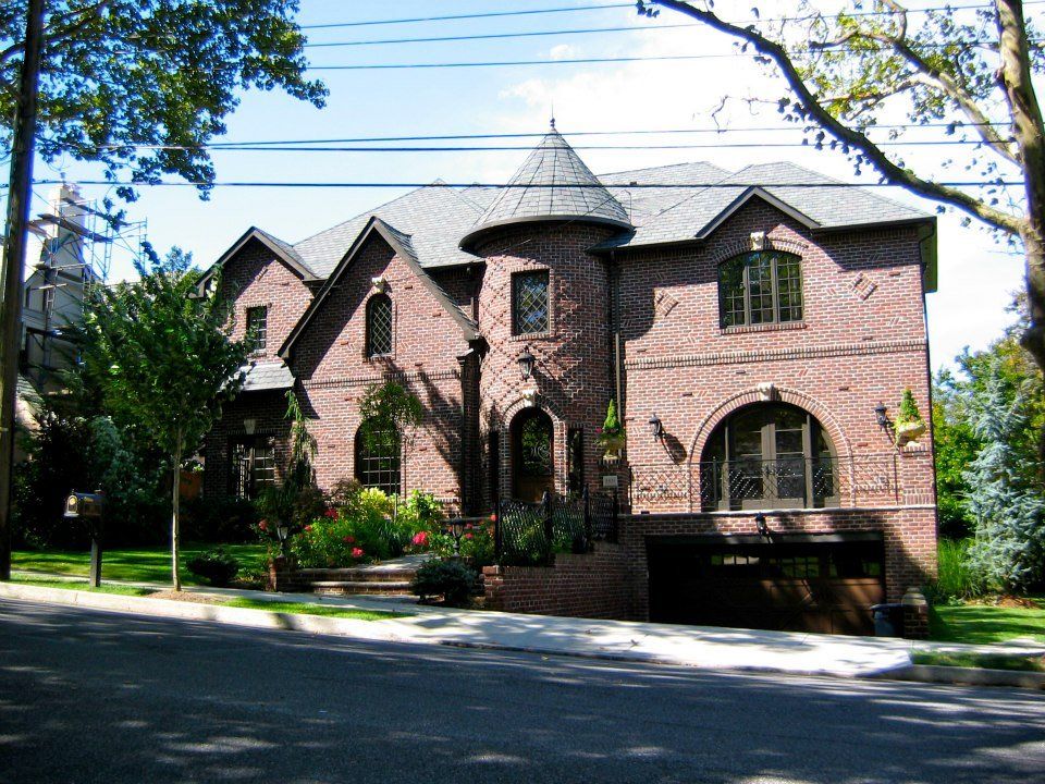 Residential Brown House - Architects in Staten Island, NY
