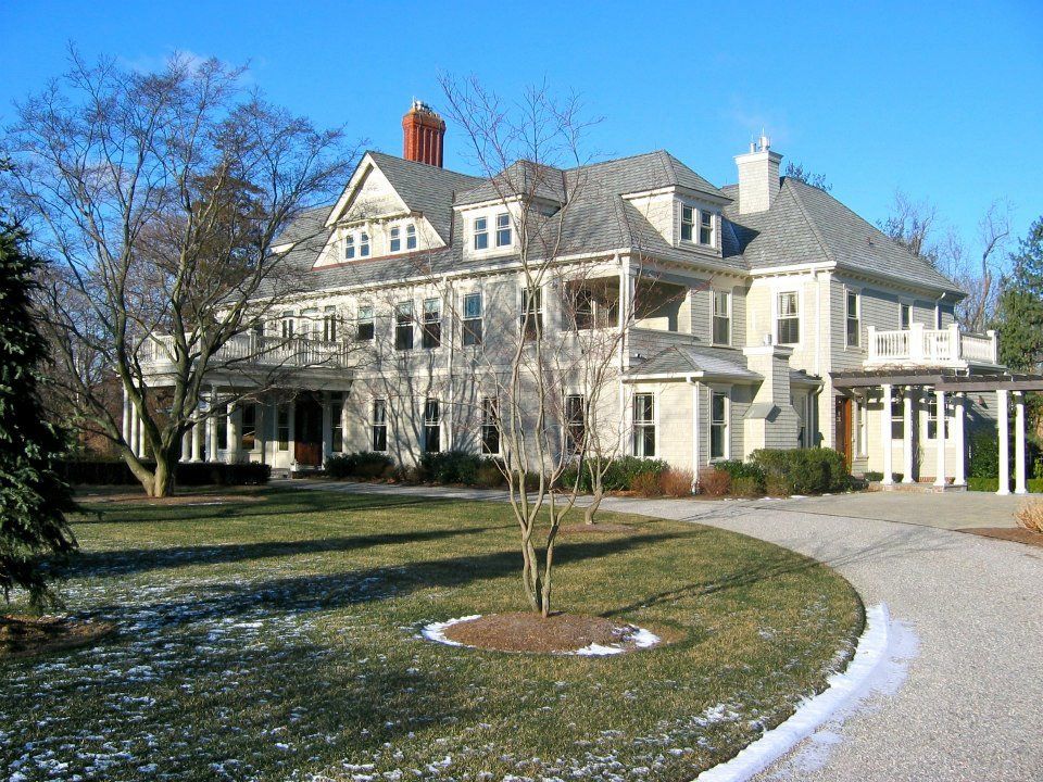 Residential White House Exterior - Architects in Staten Island, NY