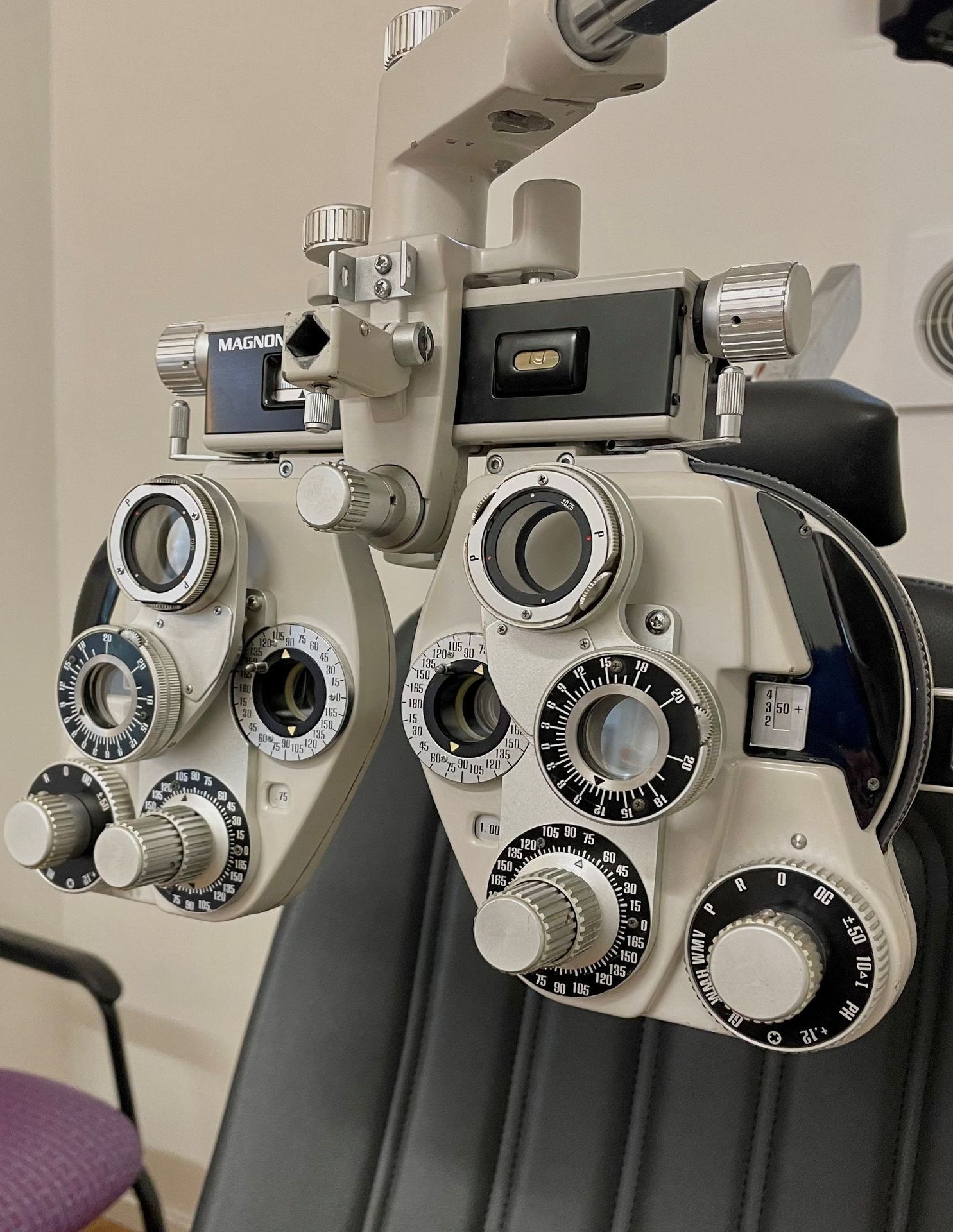 Scale of the glass Lenses — Optometrist in Wallsend, NSW