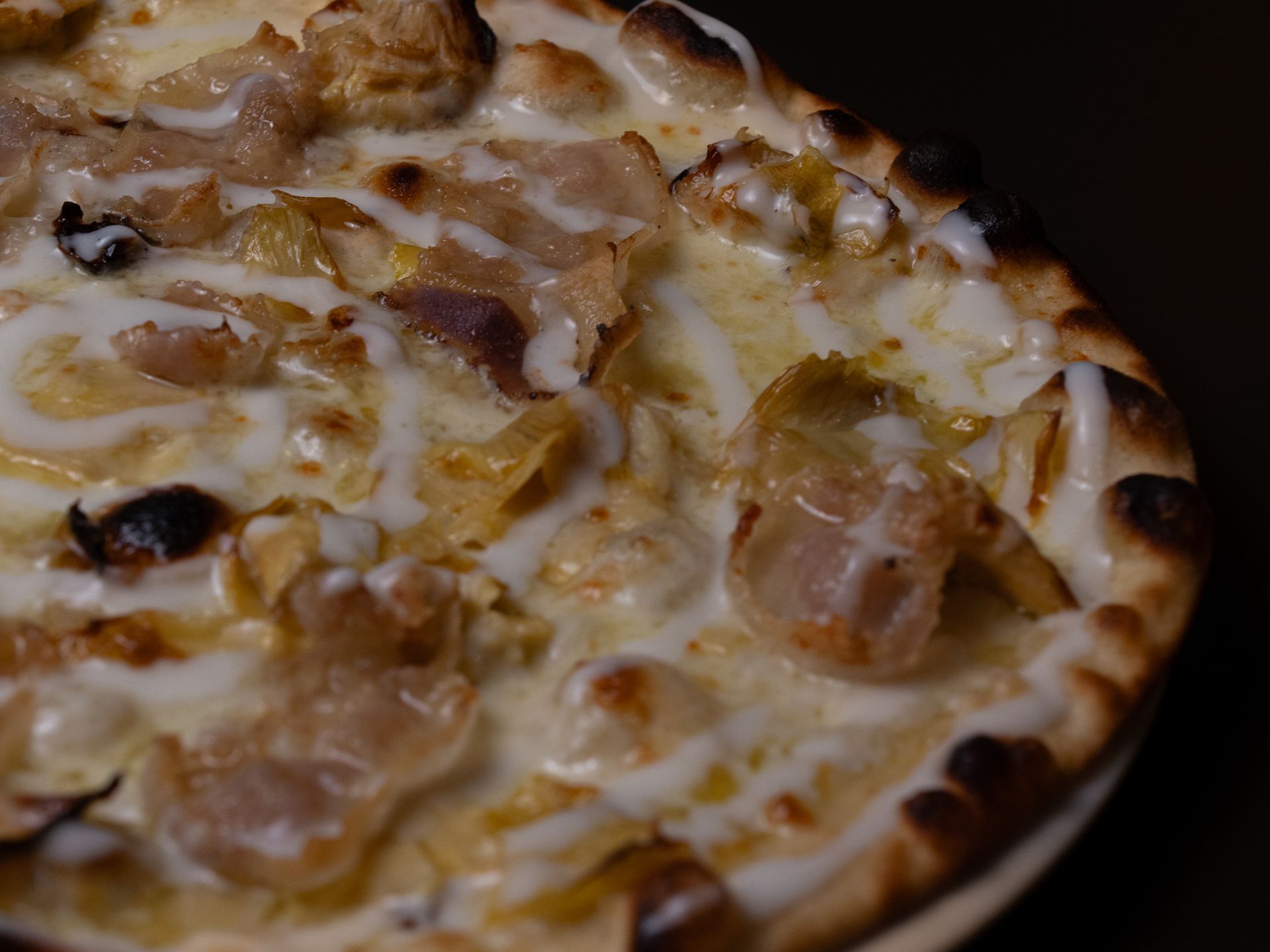 Pizza carciofi pecorino