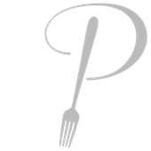 Forchetta d'argento che forma la lettera