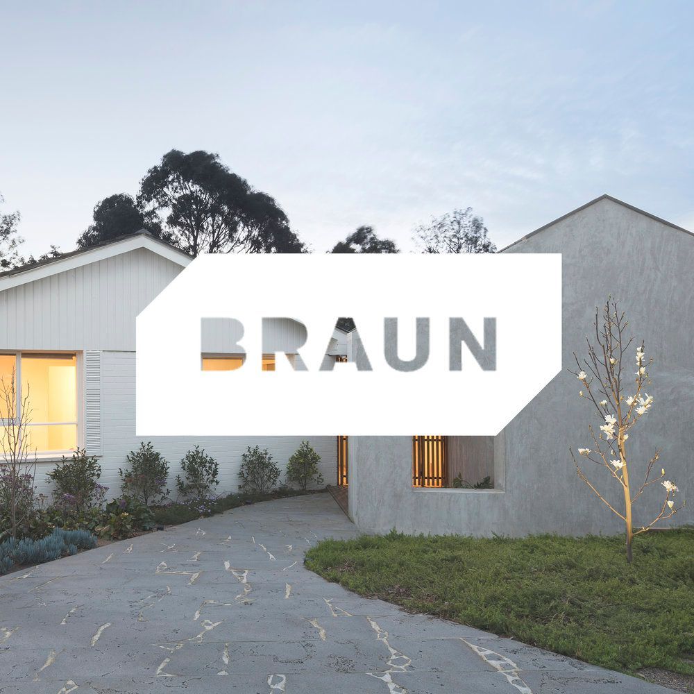 A picture of a house with the word braun on it