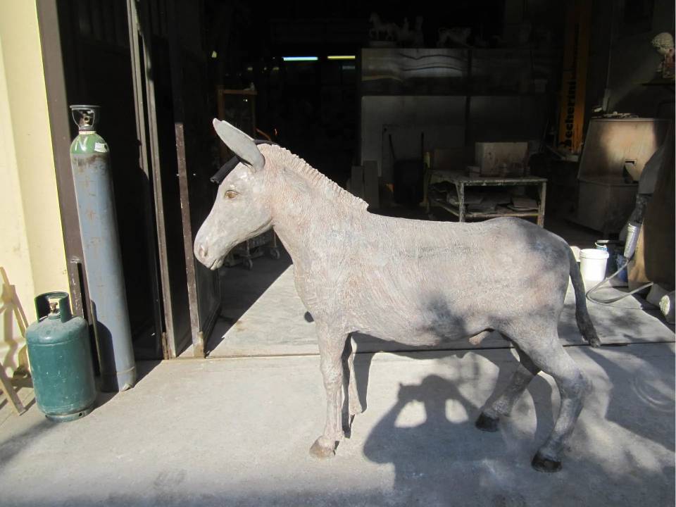 scultura di asino