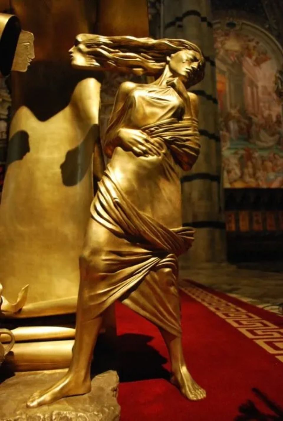 Scultura di donna in bronzo - Fonderia d'Arte di Firenze