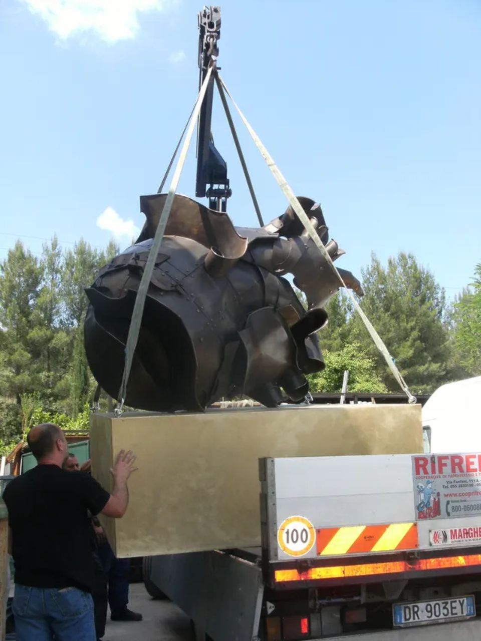 Trasporto e installazione di monumenti pubblici - Fonderia d'Arte di Firenze