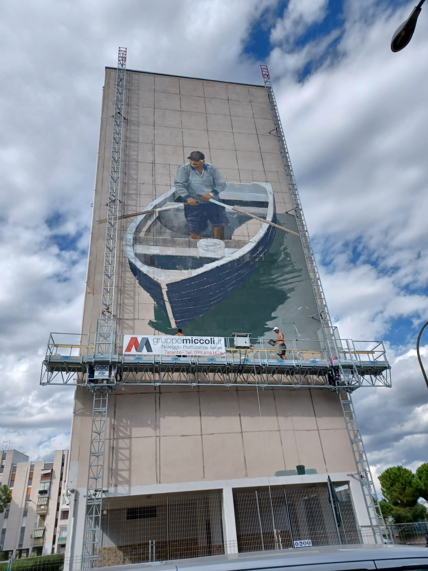 Ponteggi elettrici autosollevanti