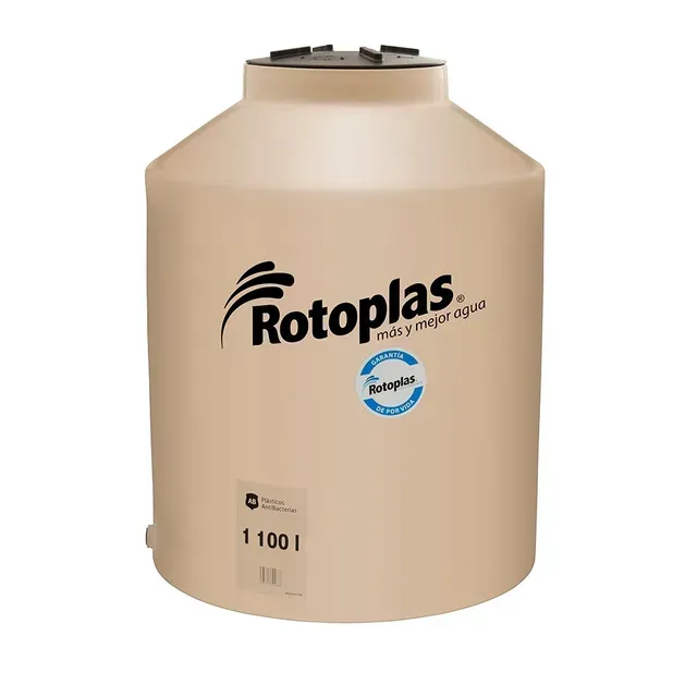 Un tanque de agua rotoplástico de color canela sobre un fondo blanco.