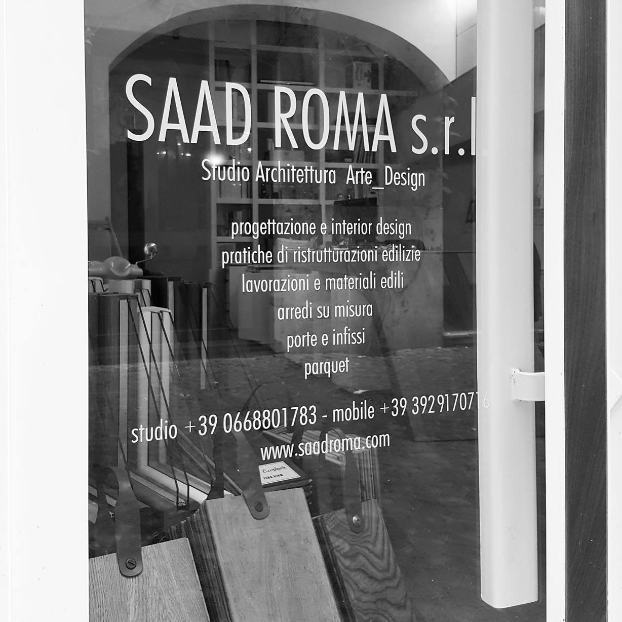 Saac Roma vetrina esterna Via dei Banchi Nuovi a Roma