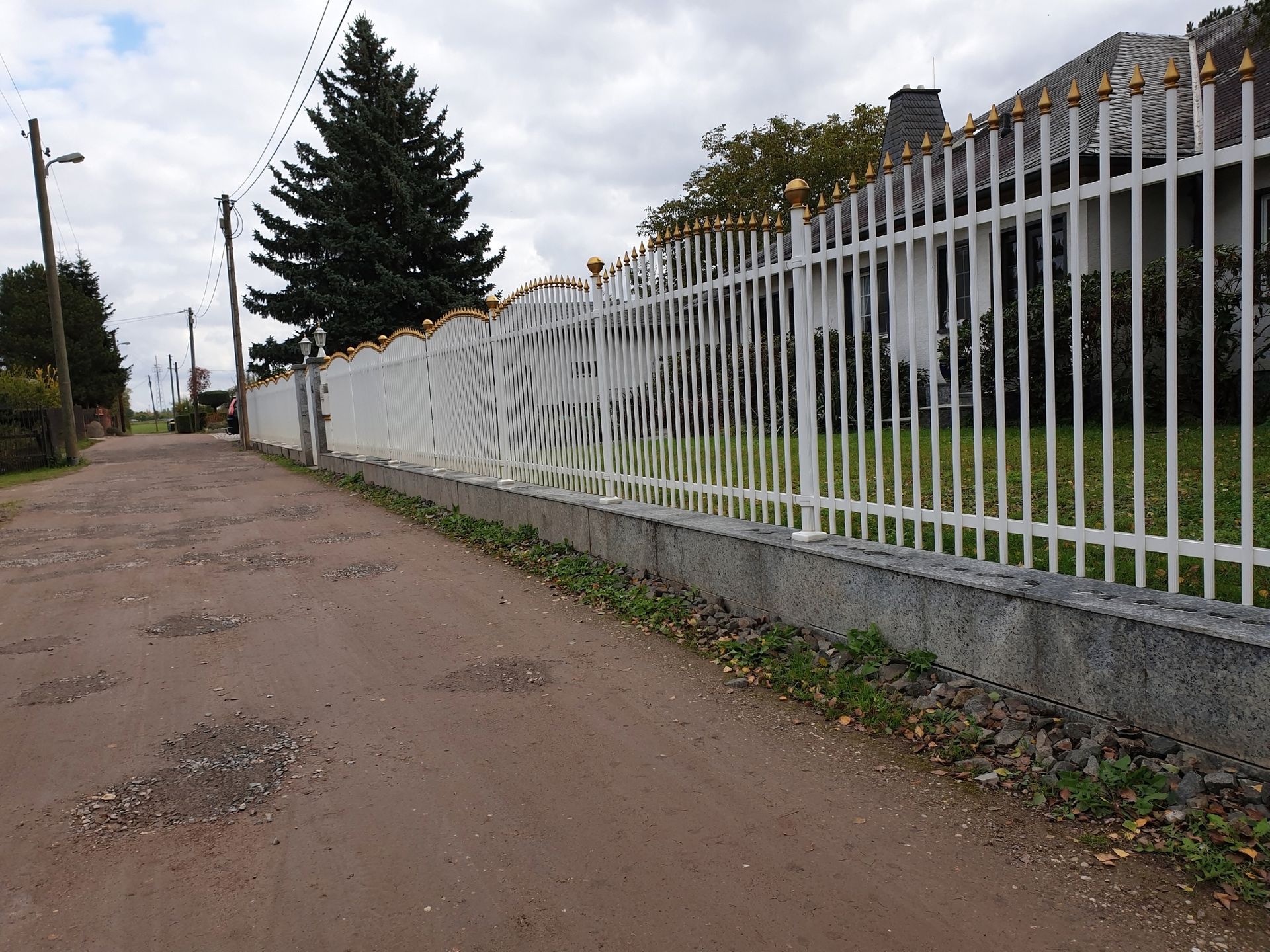 Metal Fence — Metairie, LA — Louisiana Ornamental Ironworks & Fencing